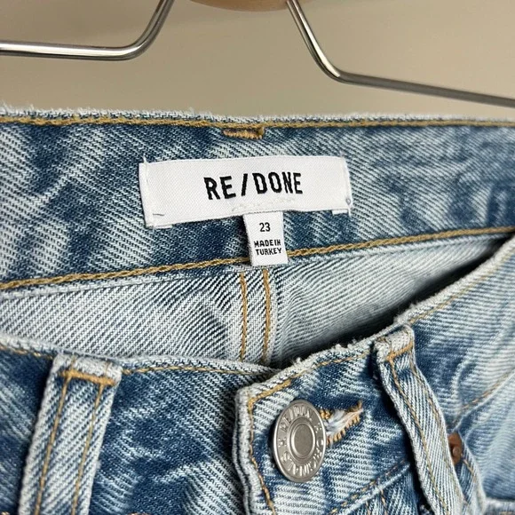 Re/Done 90s Comfy Jean Distressed Ripped Sunfaded Destroy Baggy Size 23 NWT - Picture 8 of 13